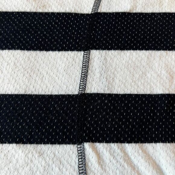 Converse 2 piece navy and white tank top and Mini Skirt XL - Picture 10 of 13